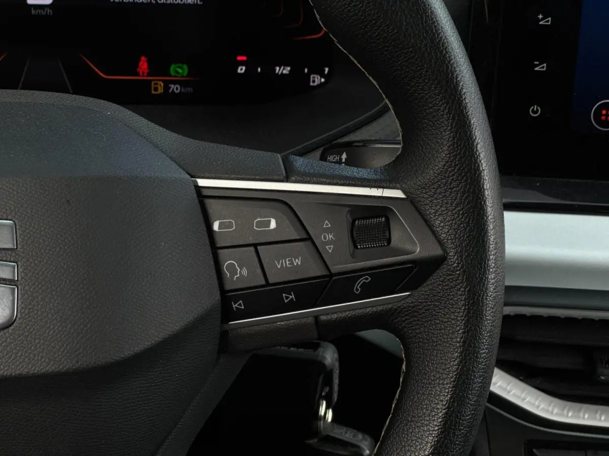 1.0 TSI DSG Automaat // Navi // Camera // CarPlay // Stoelverwarming // LED