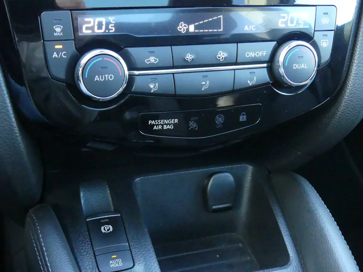 1.2 N-Connecta / Pano / Stoelverwarming