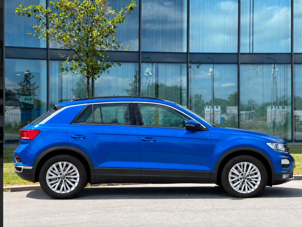 1.0 TSI Style // Dealeronderhouden // 4-Seizoensbanden // CarPlay // PDC