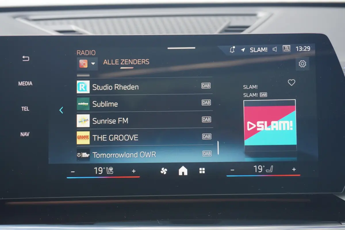 xDrive25e M Sportpakket Pro | Trekhaak | Schuif-kanteldak | Head-up display | Harman Kardon | Elektrische verstelbare stoelen| Rondomzicht camera