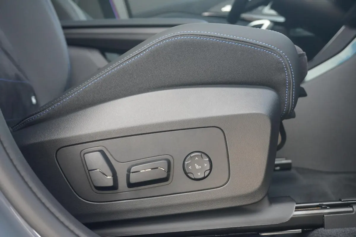 xDrive25e M Sportpakket Pro | Trekhaak | Schuif-kanteldak | Head-up display | Harman Kardon | Elektrische verstelbare stoelen| Rondomzicht camera