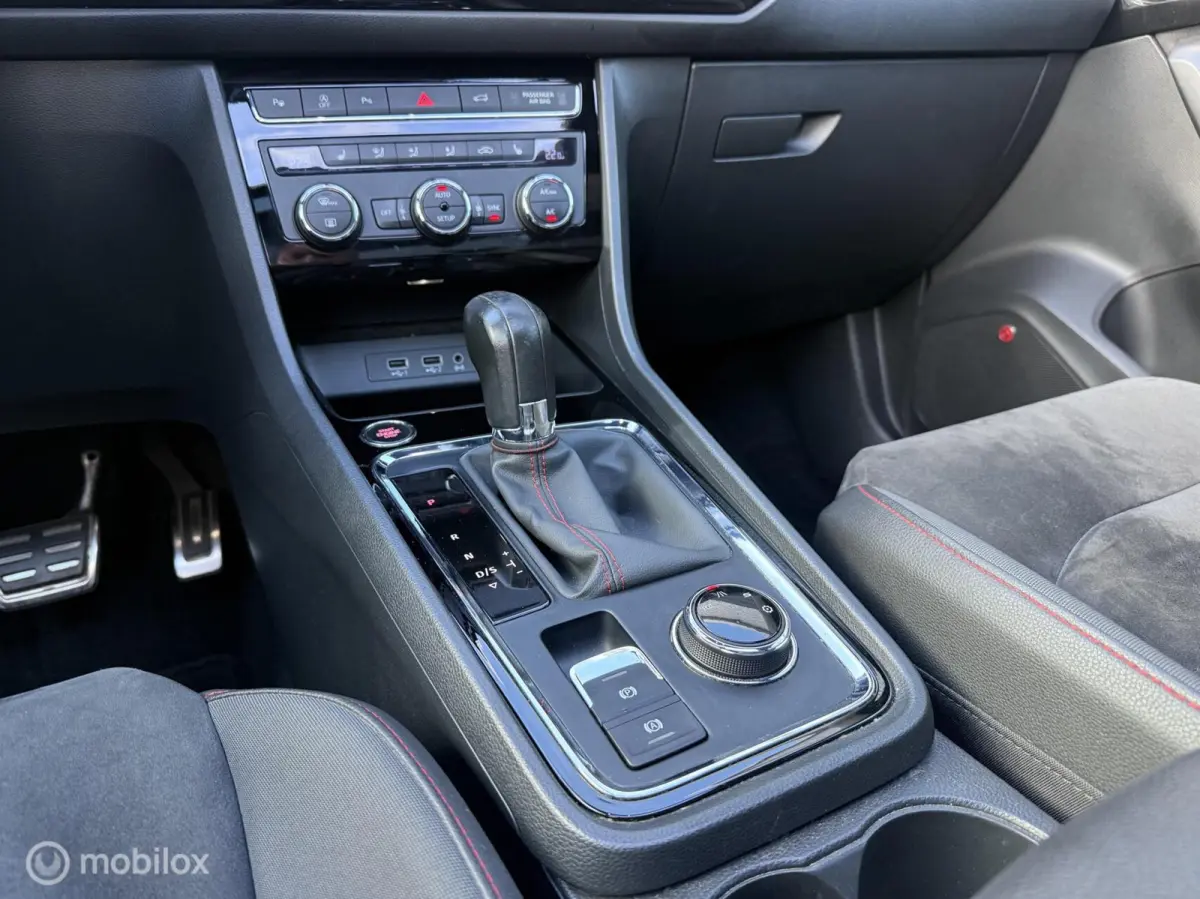 1.5 TSI FR DSG Pano.dak/LED/Carplay/Winterpakket