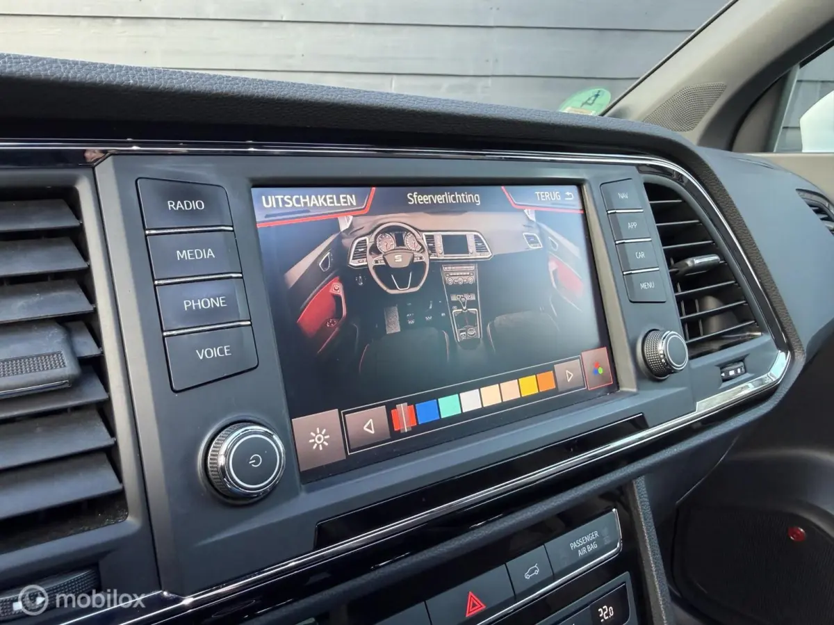 1.5 TSI FR DSG Pano.dak/LED/Carplay/Winterpakket