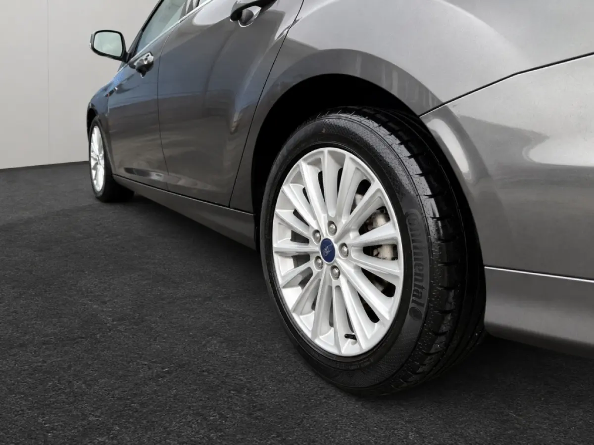 1.5 Titanium | Automaat | Trekhaak | Stoel/Stuur Verwarming | Navigatie | Camera | Cruise Control | Climate Control | Android Auto
