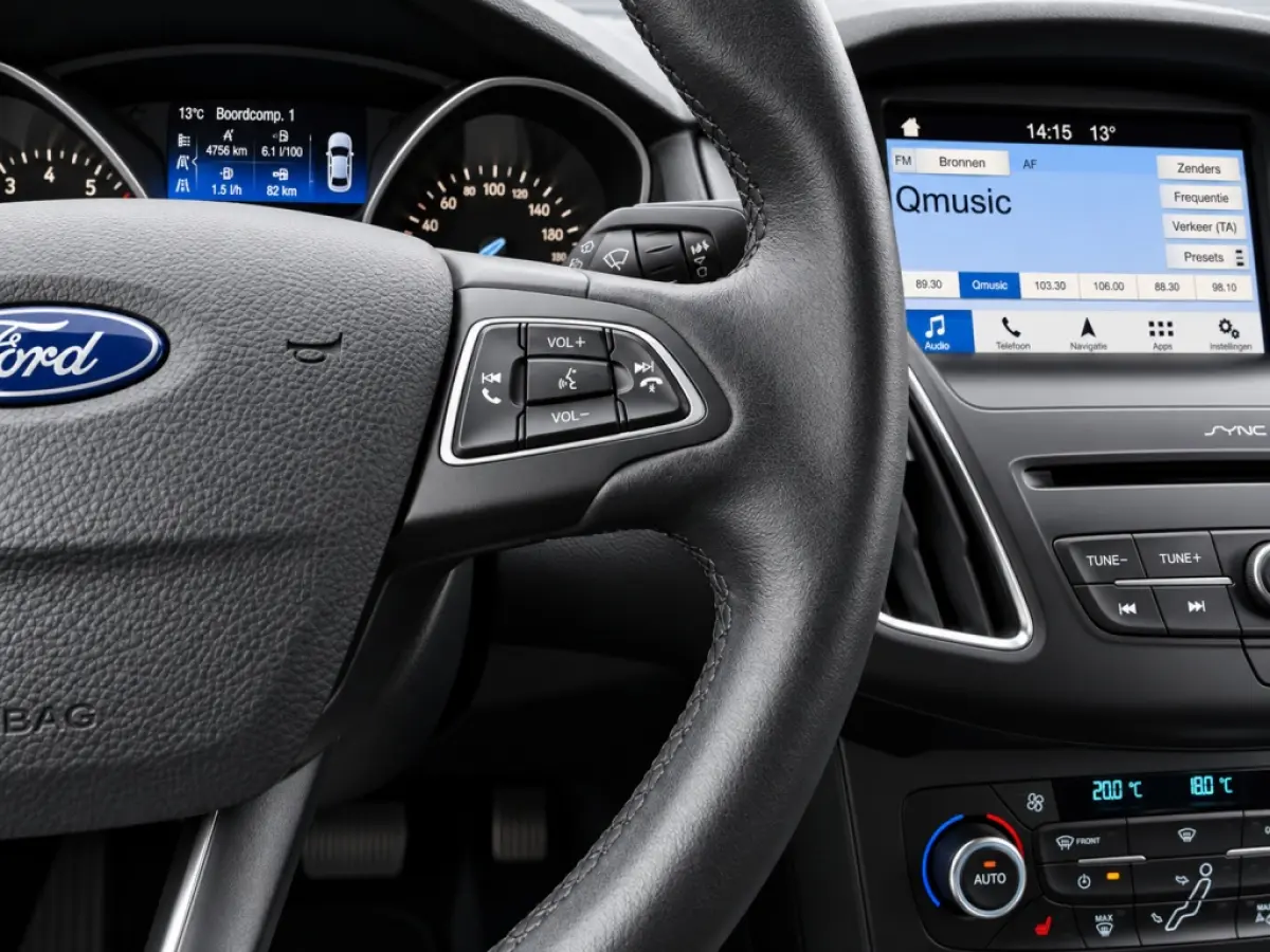1.5 Titanium | Automaat | Trekhaak | Stoel/Stuur Verwarming | Navigatie | Camera | Cruise Control | Climate Control | Android Auto
