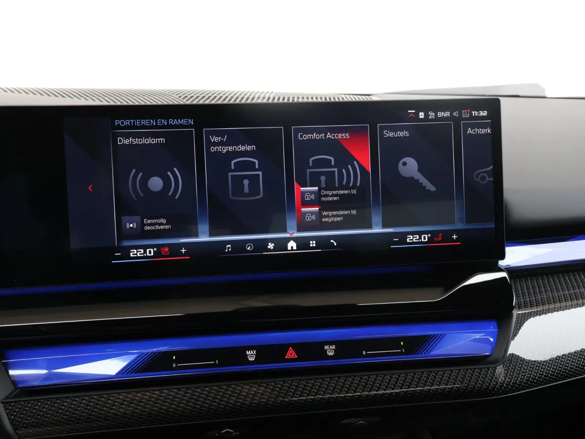 M60 xDrive M Sport Pro | Trekhaak | Bowers & Wilkins | Panoramadak | Head-up | Rondomzicht camera | Elektrische Stoelen + Memory | Adaptief onderstel Professional | Driving Assistant Profess
