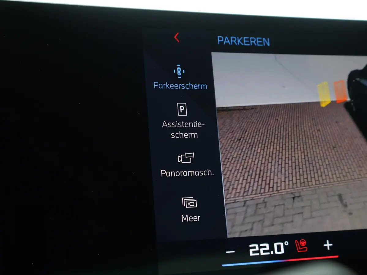 M60 xDrive M Sport Pro | Trekhaak | Bowers & Wilkins | Panoramadak | Head-up | Rondomzicht camera | Elektrische Stoelen + Memory | Adaptief onderstel Professional | Driving Assistant Profess