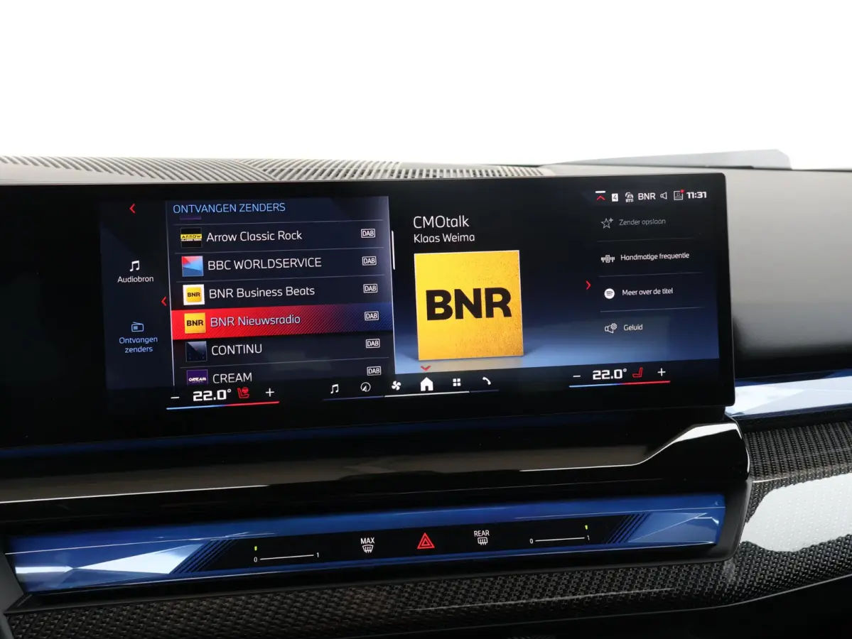 M60 xDrive M Sport Pro | Trekhaak | Bowers & Wilkins | Panoramadak | Head-up | Rondomzicht camera | Elektrische Stoelen + Memory | Adaptief onderstel Professional | Driving Assistant Profess