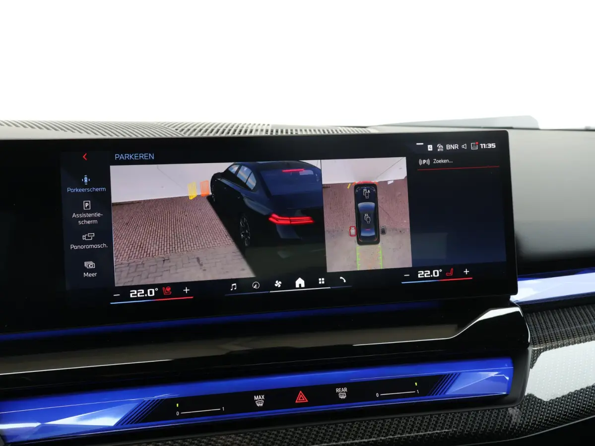 M60 xDrive M Sport Pro | Trekhaak | Bowers & Wilkins | Panoramadak | Head-up | Rondomzicht camera | Elektrische Stoelen + Memory | Adaptief onderstel Professional | Driving Assistant Profess