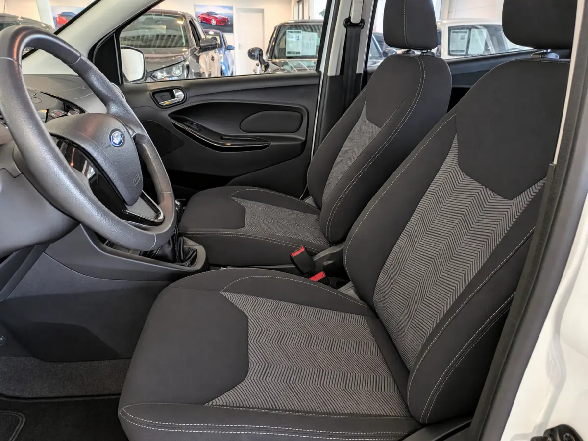 1.2 Trend Essential Airco, Cruise Control, Stuurbekrachtiging