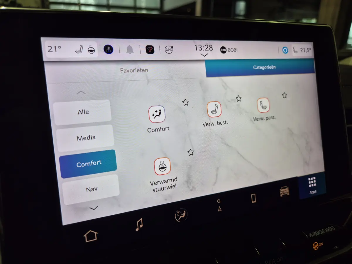 4xe 240 Plug-in Hybrid S Camera | Stoelverwarming | Carplay