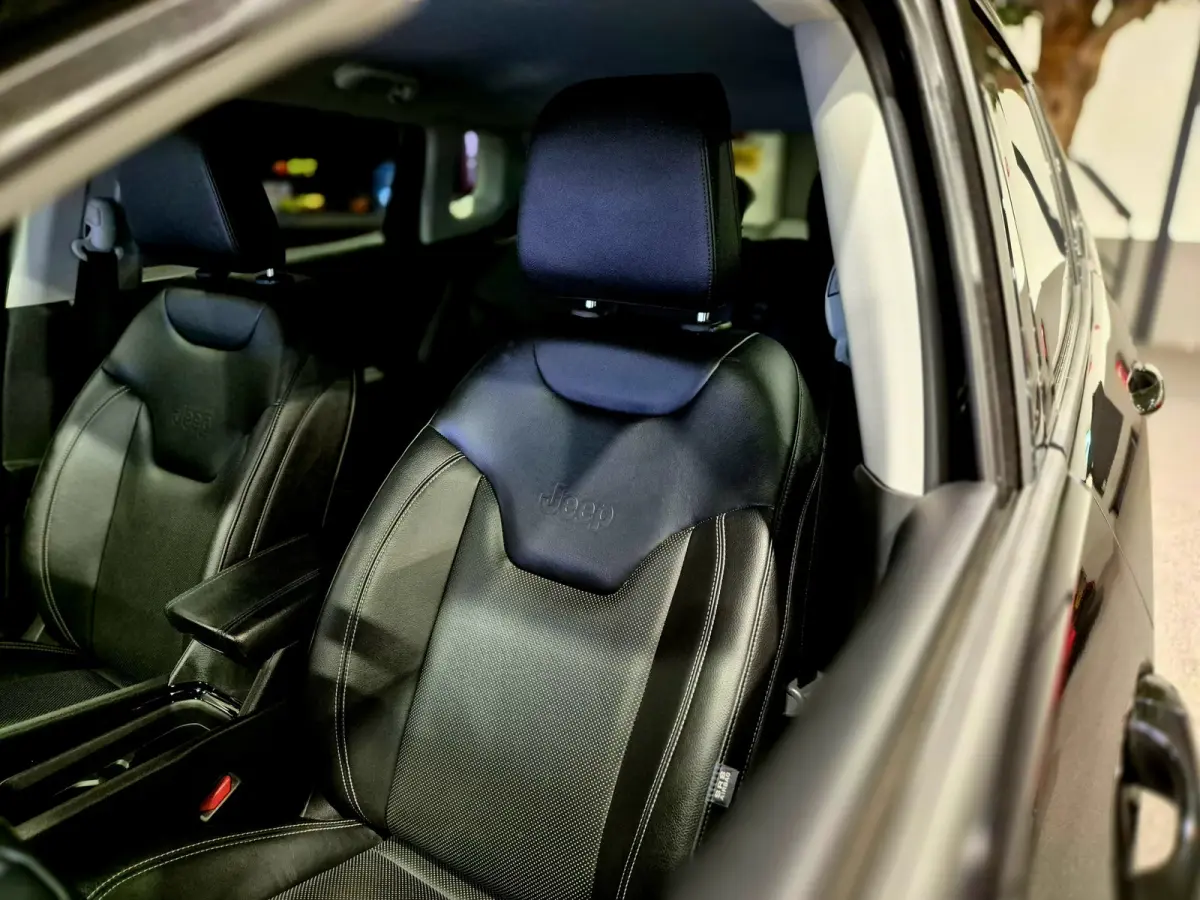 4xe 240 Plug-in Hybrid S Camera | Stoelverwarming | Carplay