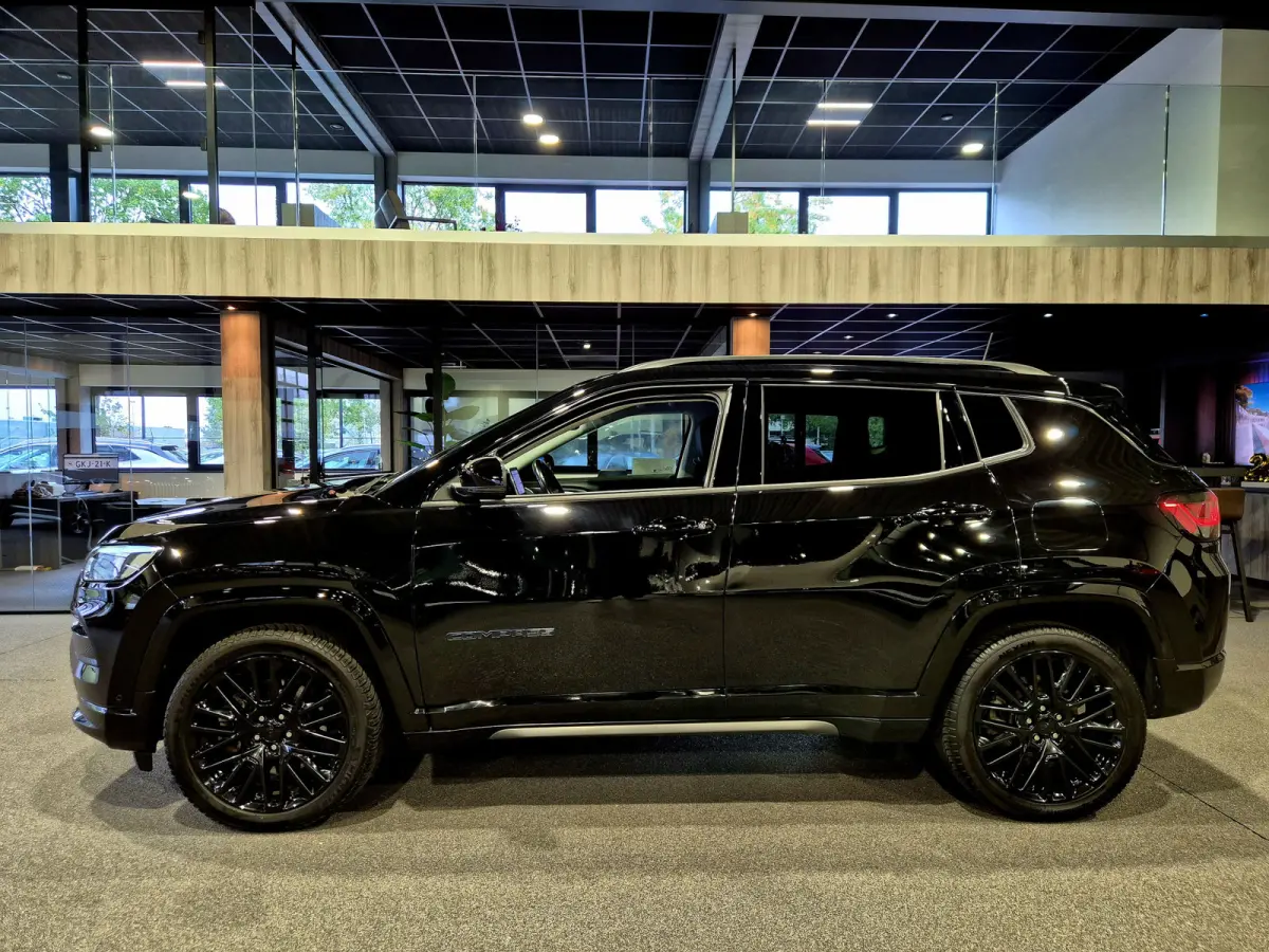 4xe 240 Plug-in Hybrid S Camera | Stoelverwarming | Carplay