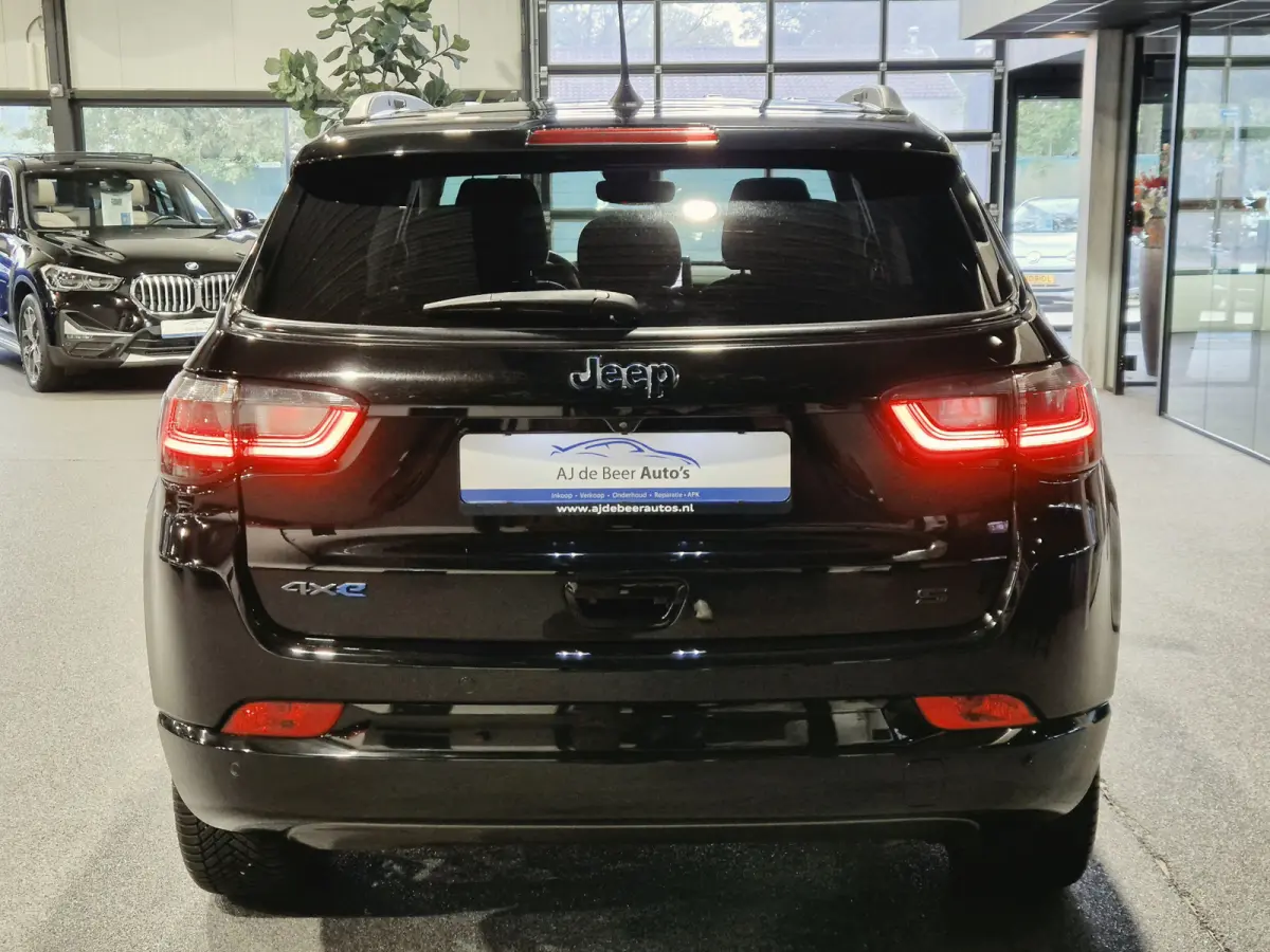 4xe 240 Plug-in Hybrid S Camera | Stoelverwarming | Carplay