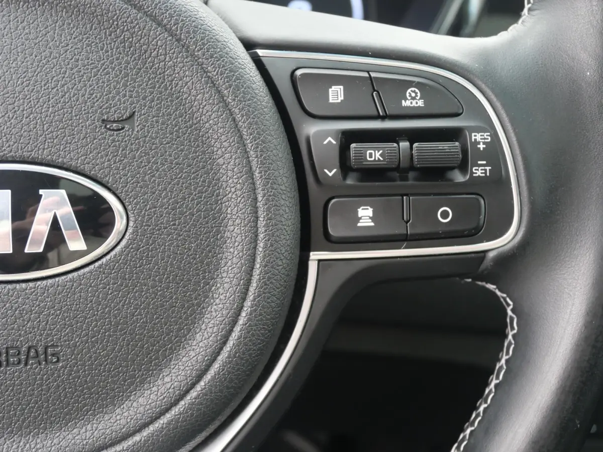 DynamicPlusLine 64 kWh | Navi | Carplay | Stoel/stuurverwarming | Adaptief | Camera | Schuif/kanteldak |