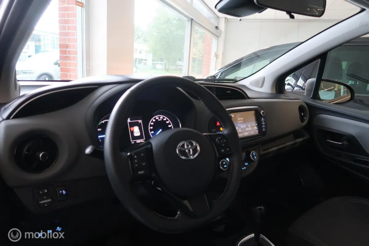 1.5 Hybrid Dynamic Cruise Control Airco