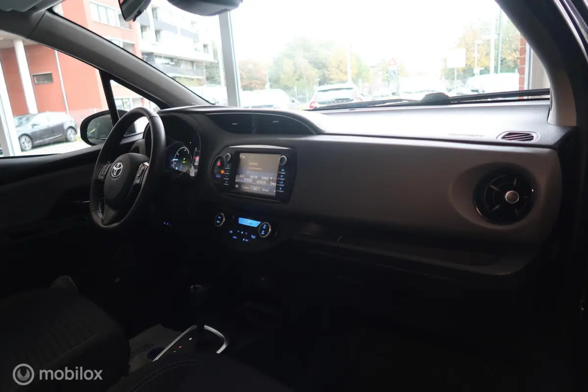 1.5 Hybrid Dynamic Cruise Control Airco