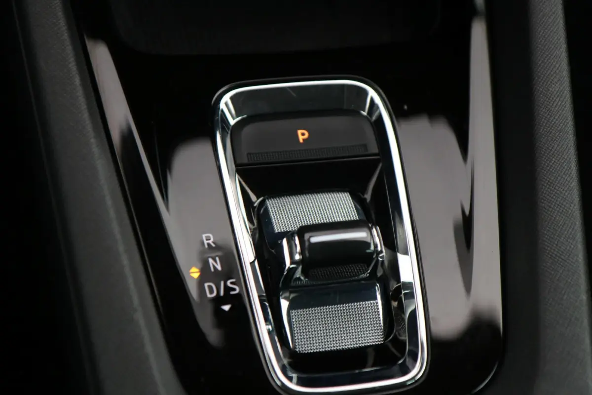 1.0 e-TSI 110pk Business Edition Plus | Cruise Control Adaptief | App Connect | Navigatie | Stoelverwarming