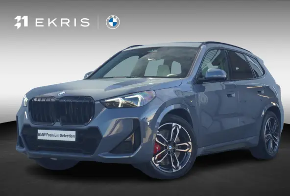 xDrive25e M Sport Pro | Trekhaak | Schuif-kanteldak | Head-up | Harman Kardon | Elektrische Stoelen + Memory | Rondomzicht camera | Dodehoek detectie