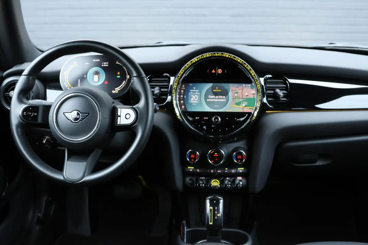 Classic 33 kWh | Keyless | Camera | SOH 95% |