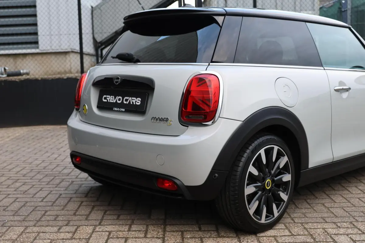 Classic 33 kWh | Keyless | Camera | SOH 95% |