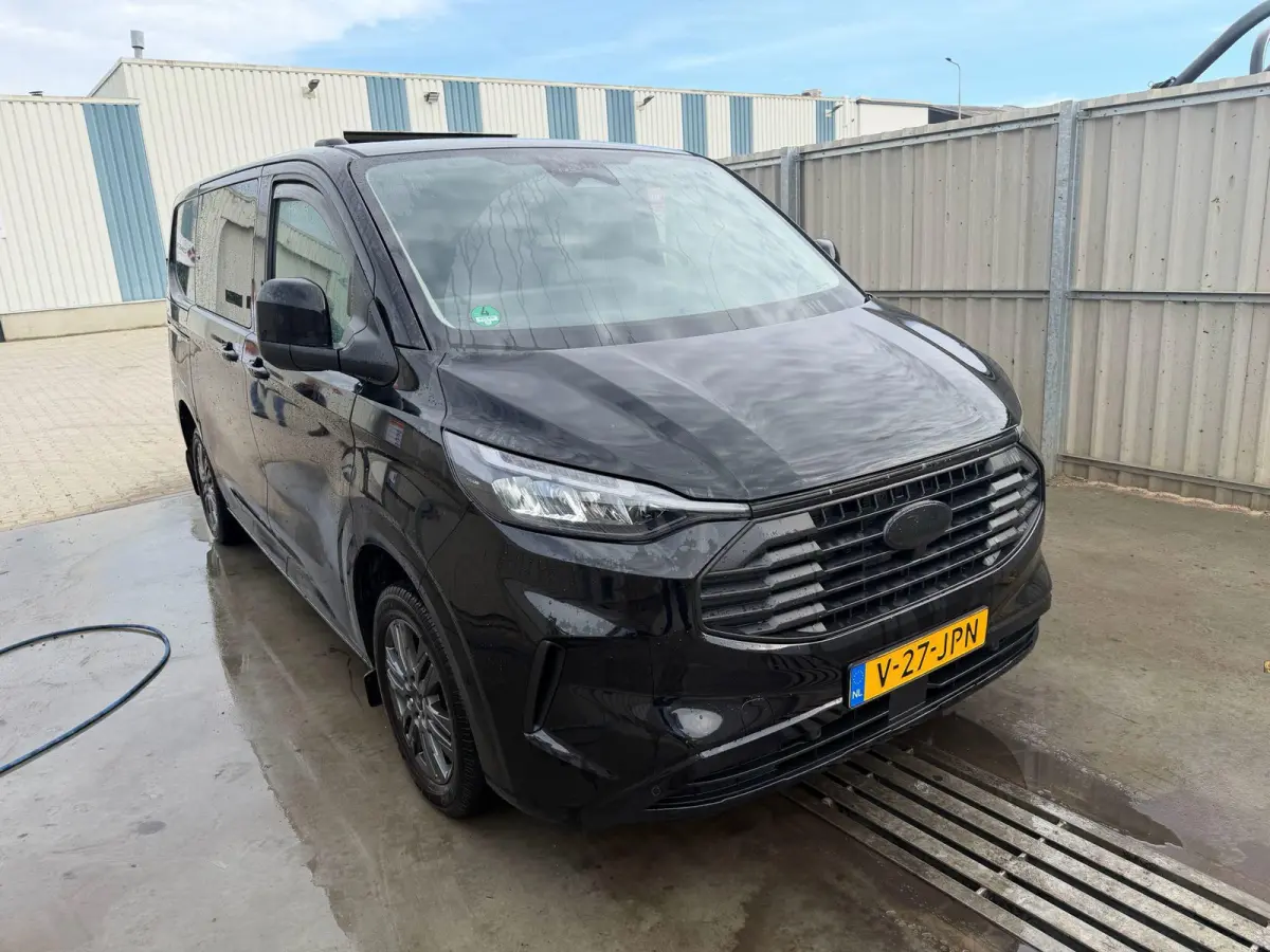 300 2.0 TDCI L1H1 Limited DC | Stoel/voorruitverwarming | Camera | Trekhaak | Climate Control | PDC V+A