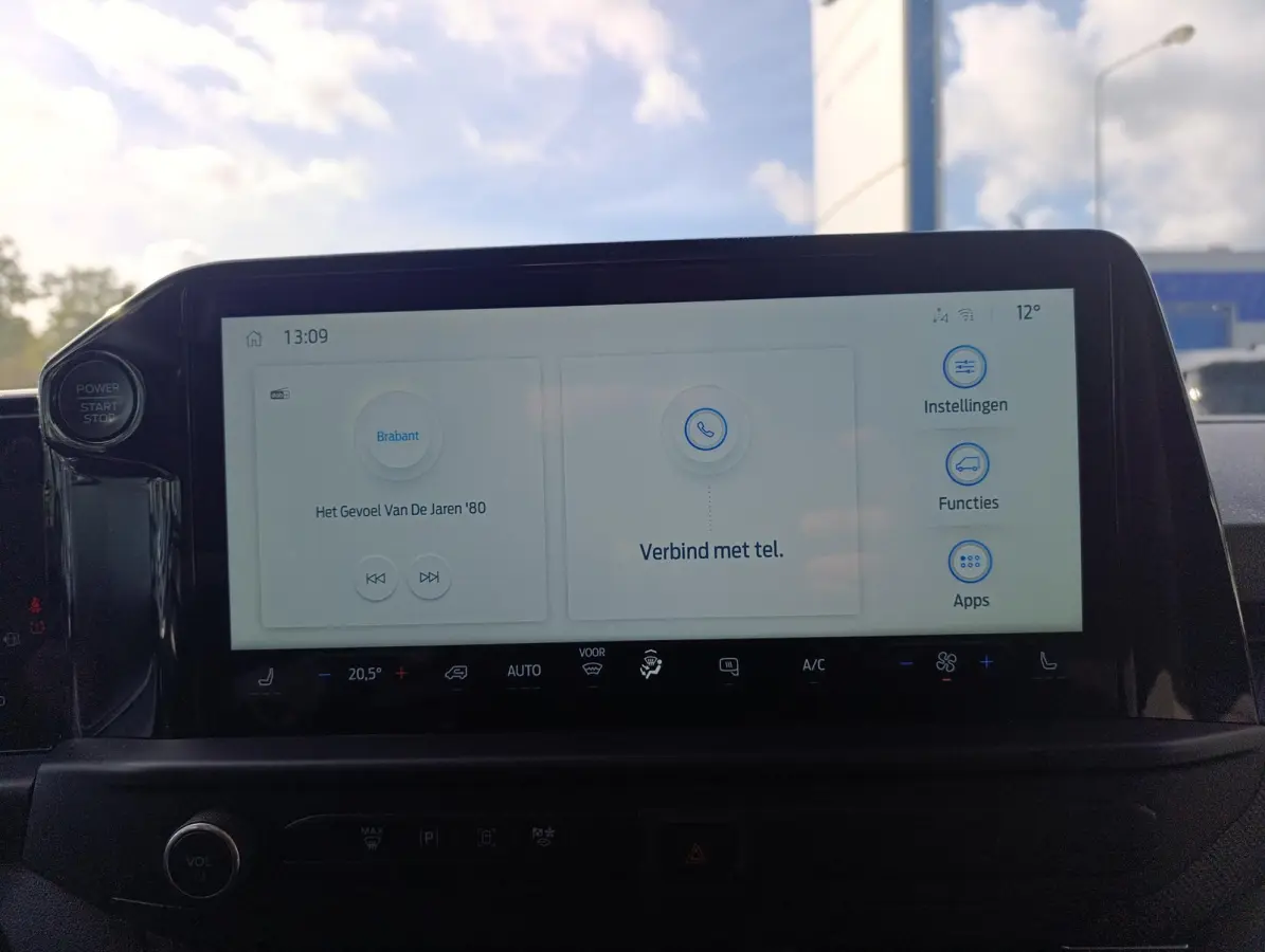 300 2.0 TDCI L1H1 Limited DC | Stoel/voorruitverwarming | Camera | Trekhaak | Climate Control | PDC V+A