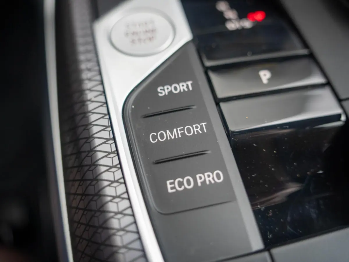 420i M Sport Pro | HIFI | Comfort Access | Stoel & Stuurwielverwarming | Led/Matrix Koplampen Shadow Line