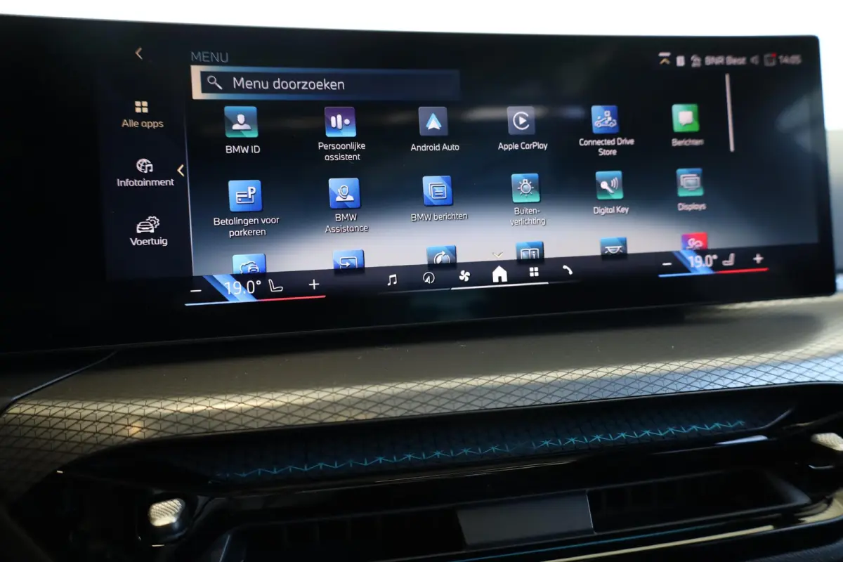 330e M Sportpakket | Comfort Pack | Innovation Pack | Harman Kardon