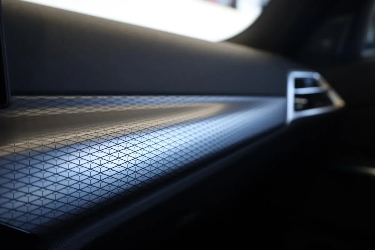 330e M Sportpakket | Comfort Pack | Innovation Pack | Harman Kardon