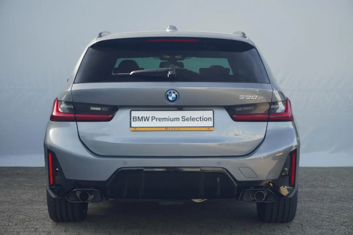 330e M Sportpakket | Comfort Pack | Innovation Pack | Harman Kardon