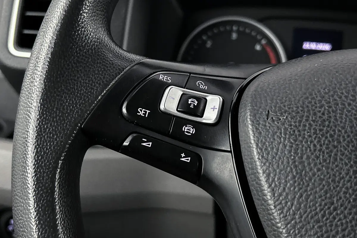 2.0 TDI DSG L3H3 Highline | Led | Trekhaak | Stoelverwarming | Adaptieve cruise control