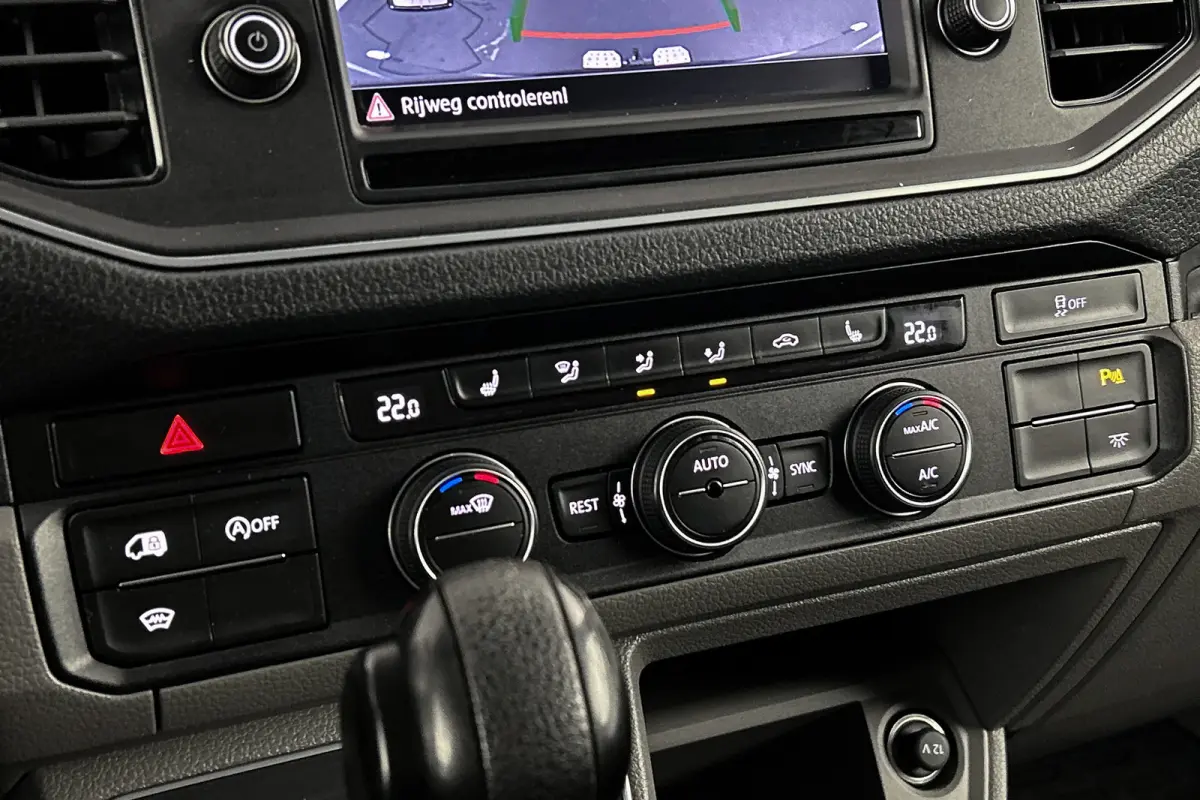 2.0 TDI DSG L3H3 Highline | Led | Trekhaak | Stoelverwarming | Adaptieve cruise control