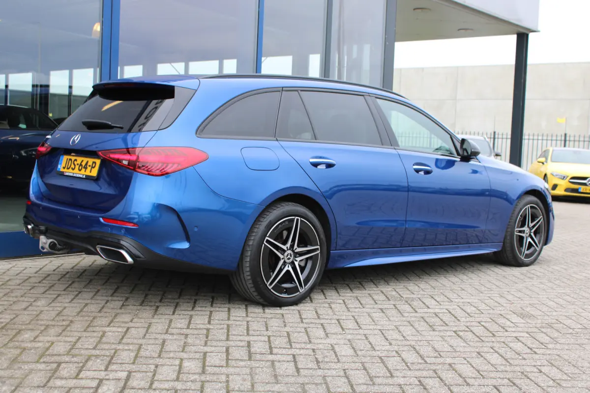 300e AMG Line NIGHT PAKKET LEDER DISTRONIC HEAD-UP KEY-LESS GO 360-CAMERA TREKHAAK