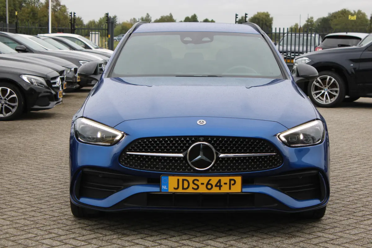 300e AMG Line NIGHT PAKKET LEDER DISTRONIC HEAD-UP KEY-LESS GO 360-CAMERA TREKHAAK
