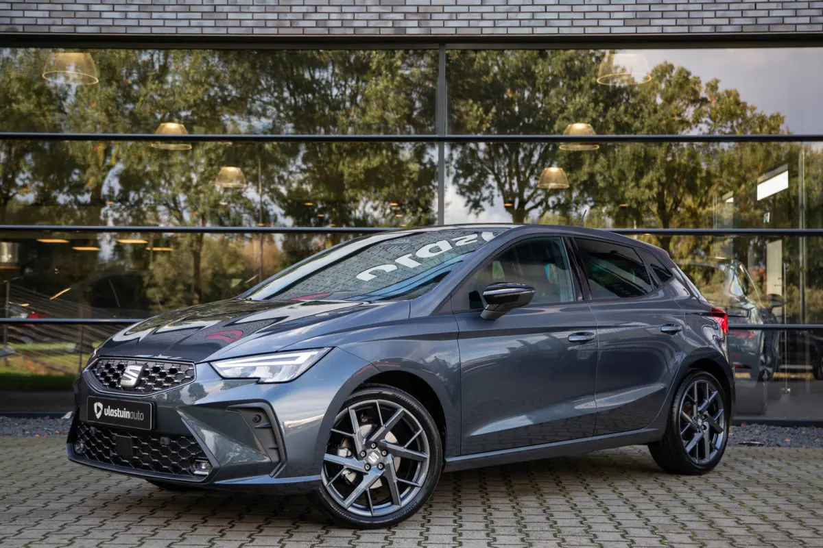 1.0 EcoTSI FR Business Connect , Adap. cruise, Achteruitrijcamera, Stoelverwarming,