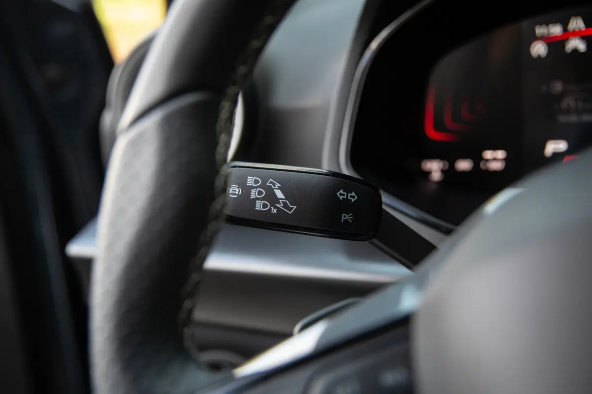 1.0 EcoTSI FR Business Connect , Adap. cruise, Achteruitrijcamera, Stoelverwarming,