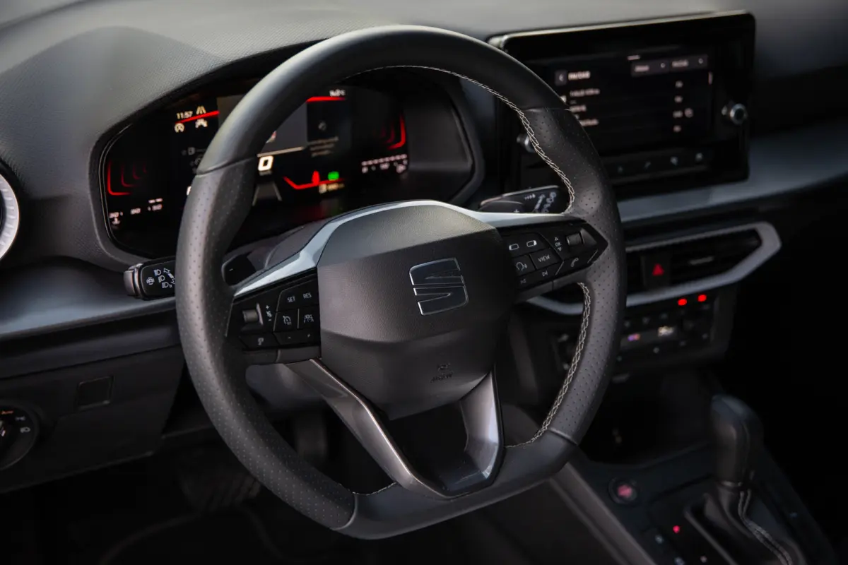 1.0 EcoTSI FR Business Connect , Adap. cruise, Achteruitrijcamera, Stoelverwarming,