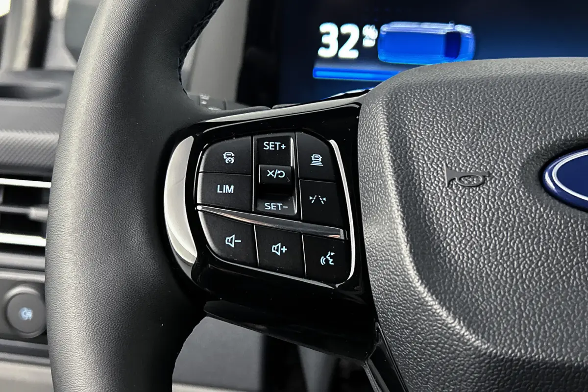 340 L2 Limited 218PK 71 kWh | Rondomzicht camera | Stoelverwarming