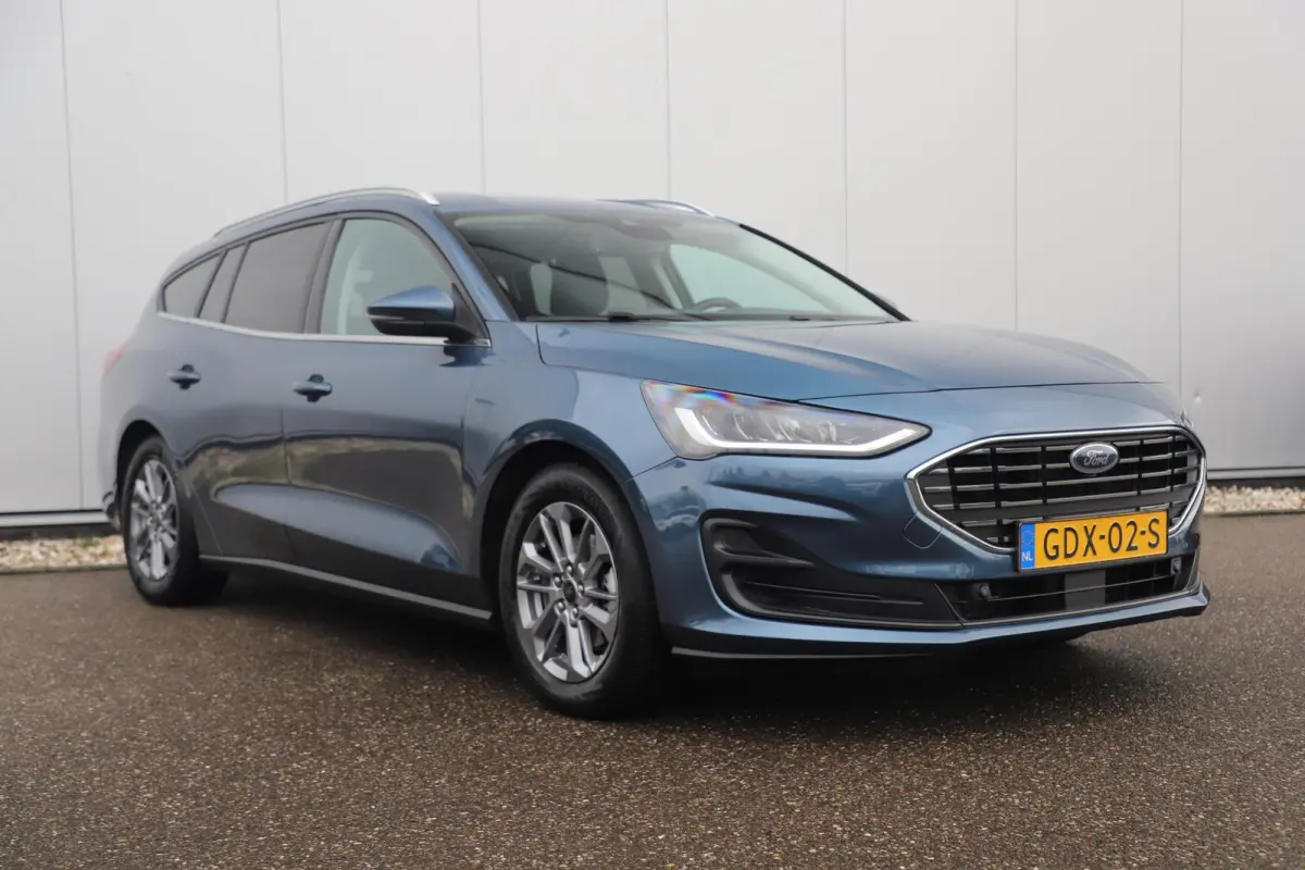 1.0 EcoBoost Hybrid Titanium 115PK Automaat LMV Navigatie Climate Cruise Control Carplay Android