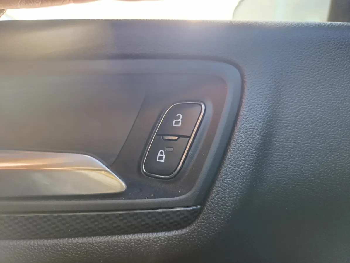 2.5 PHEV ST-Line | Panoramadak | Stoelverwarming | Trekhaak | Camera | Climate Control | Dealeronderhouden