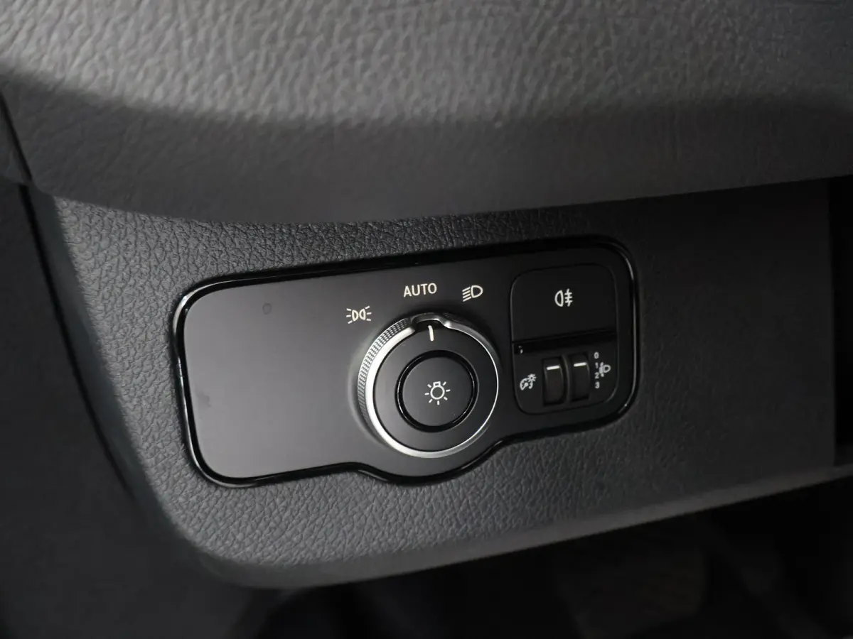 315 CDI AUT. | L2 H2 | PRO | 3500 KG. AHW | PARKEERCAMERA | 2-ZITS | APPLE CARPLAY/ANDROID AUTO |