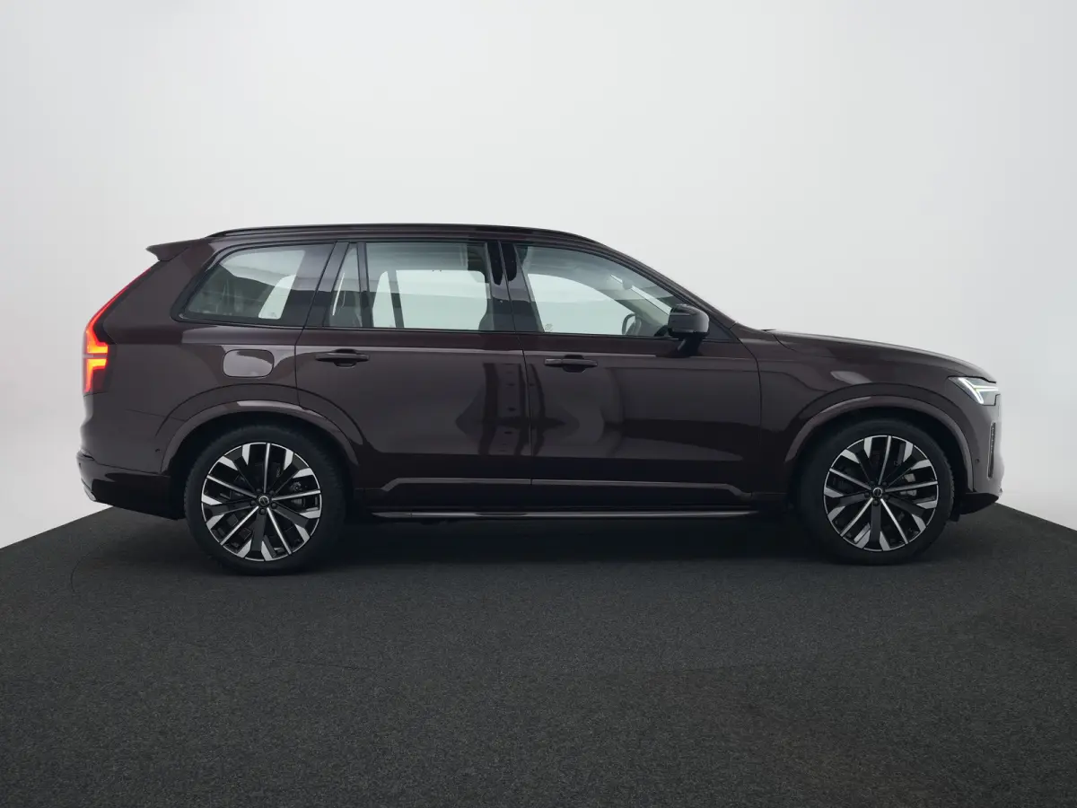 T8 Recharge Ultra Dark | Luchtvering | Bowers & Wilkins | Stoelventilatie & Massage | Head-Up | Trekhaak | 360° Camera | Panoramadak