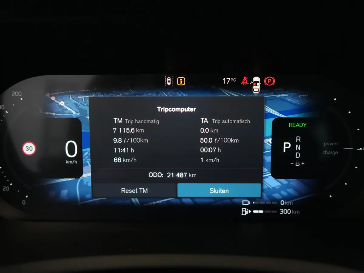T8 Recharge Ultra Dark | Luchtvering | Bowers & Wilkins | Stoelventilatie & Massage | Head-Up | Trekhaak | 360° Camera | Panoramadak