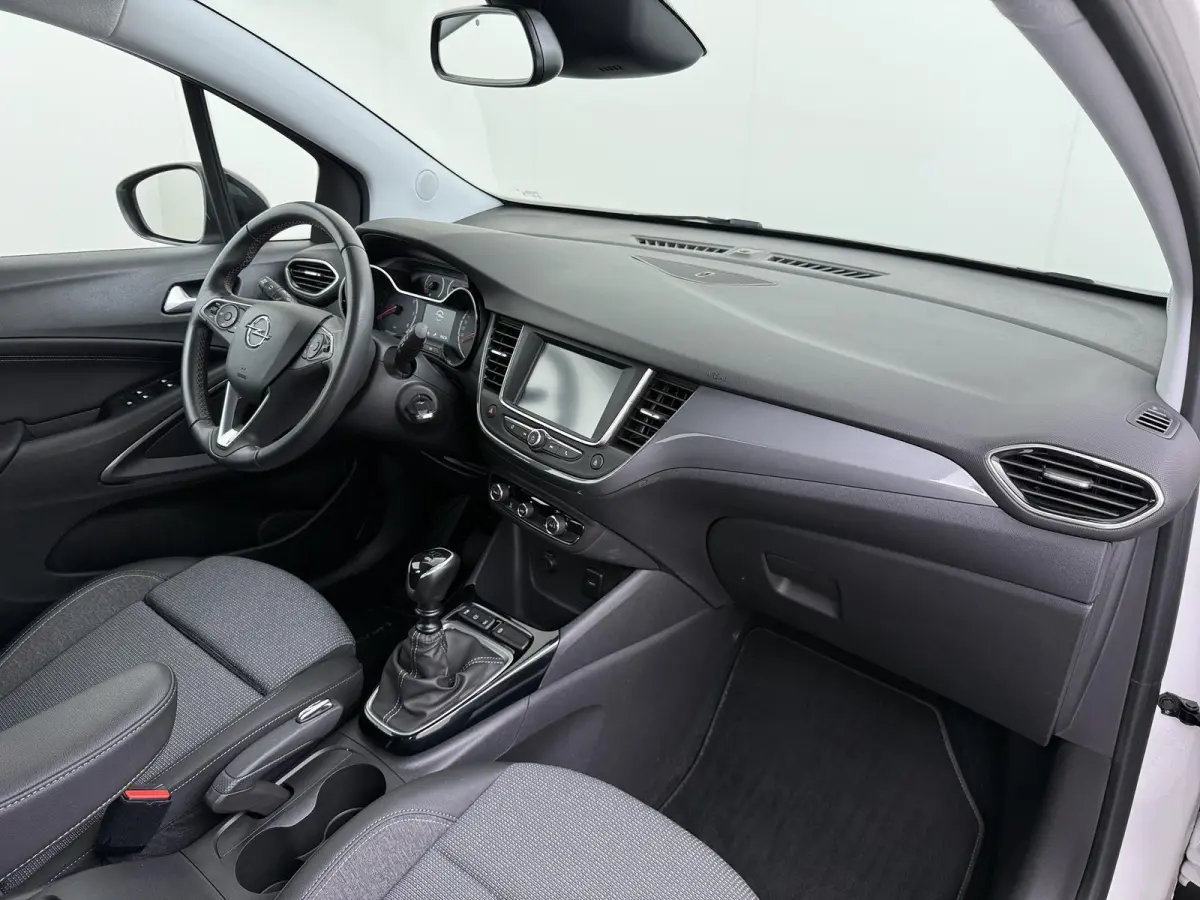 110pk Elegance | 1ste eigenaar | Climate | AppleCarPlay/Android | LED lampen | 16"LMV