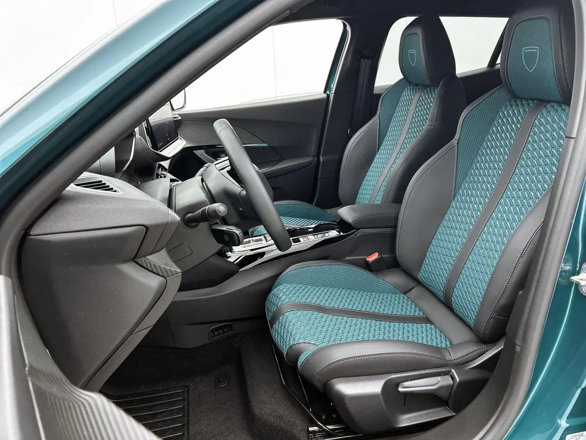 1.2 Hybrid 145pk Envy | Nefkens edition! | Voorraaddeal! | Navigatie | Adaptive cruise control | Keyless | Camera v+a