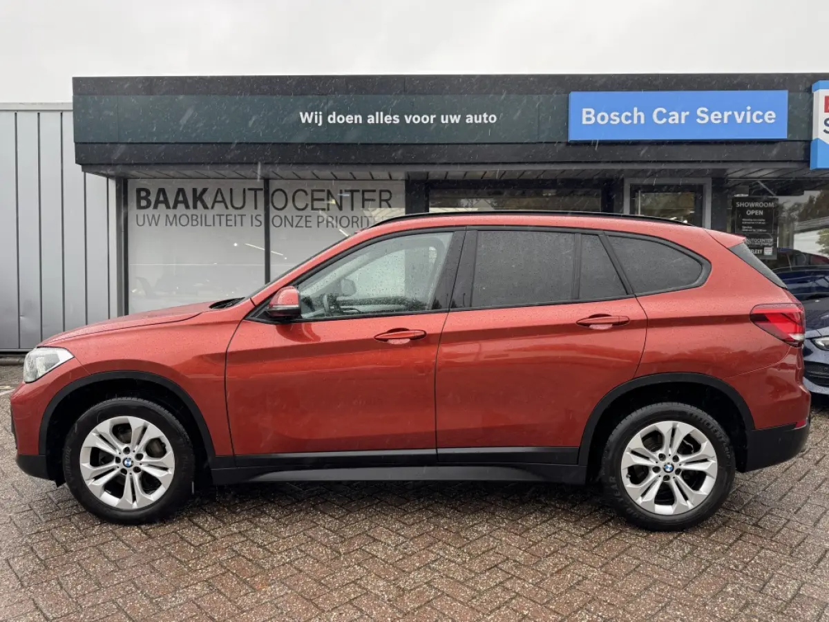 sDrive18i Executive | Navigatie | Camera | Leder