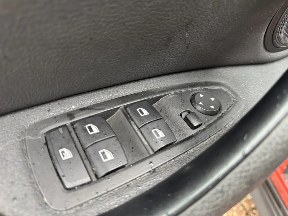 sDrive18i Executive | Navigatie | Camera | Leder