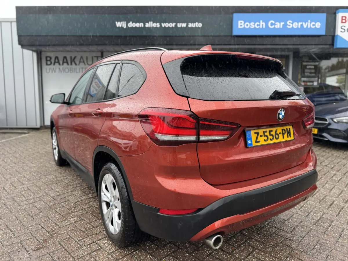 sDrive18i Executive | Navigatie | Camera | Leder