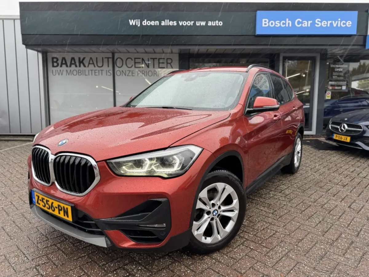 sDrive18i Executive | Navigatie | Camera | Leder